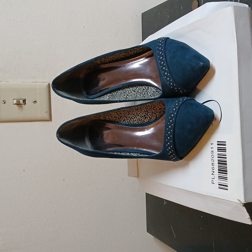 Elegant Blue Women's Heels
